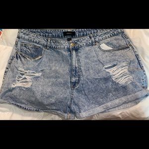 Forever 21 denim shorts size 20